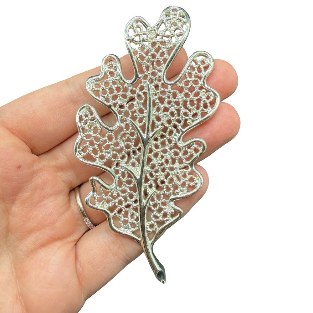 Vintage Jewelry Sarah Coventry Oak Leaf Brooch Leaf Pin